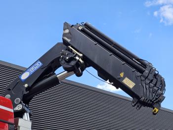 MAN TGX 37.480 8x2-6 / HMF 85 t/m CRANE / KRAN